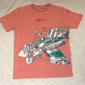 Black pyramid salmon tee
